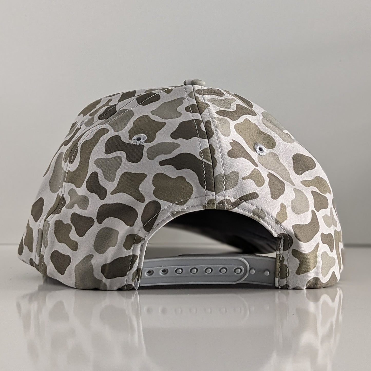 Chasin’ Birds® Clean Duck Pointer Hat